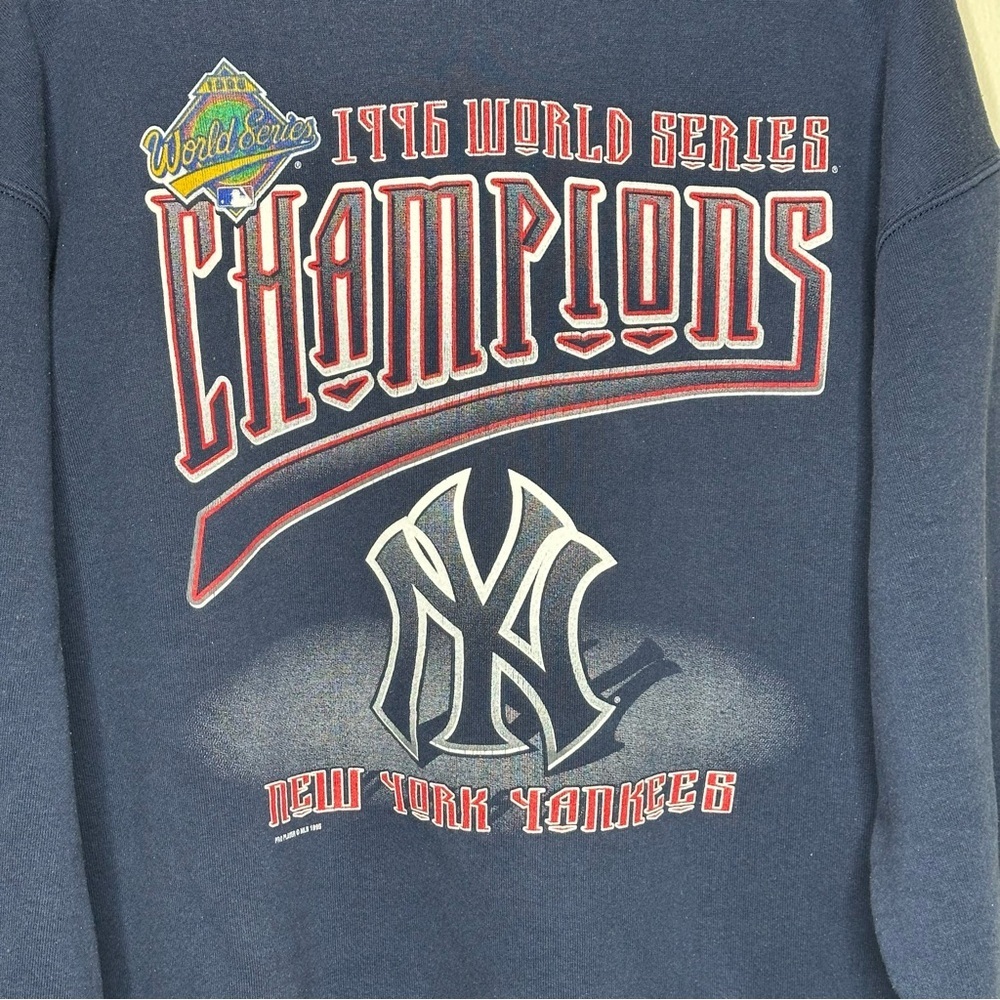 Vintage 1996 New York Yankees World Series Sweatshirt - Picture 2 of 6